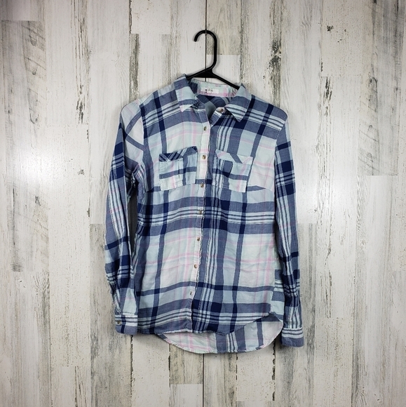 3/$15 maurices blue and pink plaid long sleeve button down shirt women's size XS - Picture 1 of 8